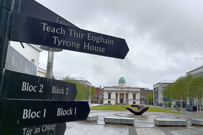 Self-Guided Walk From Dublins O'Connell Bridge to Abbey Theatre - Hapenny Bridge