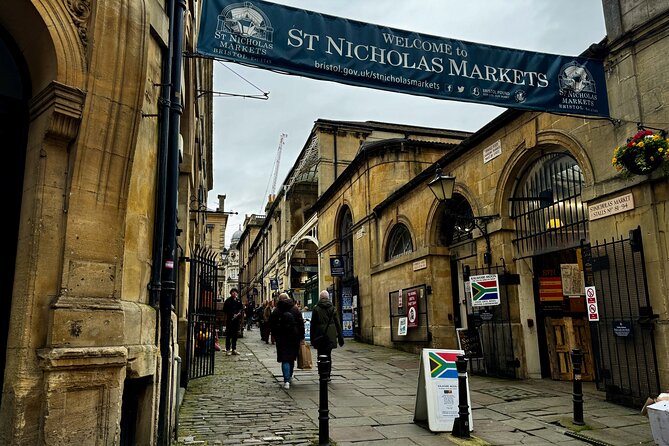 Self-Guided Walking Tour of Bristols Harbourside History - Directions and Navigation
