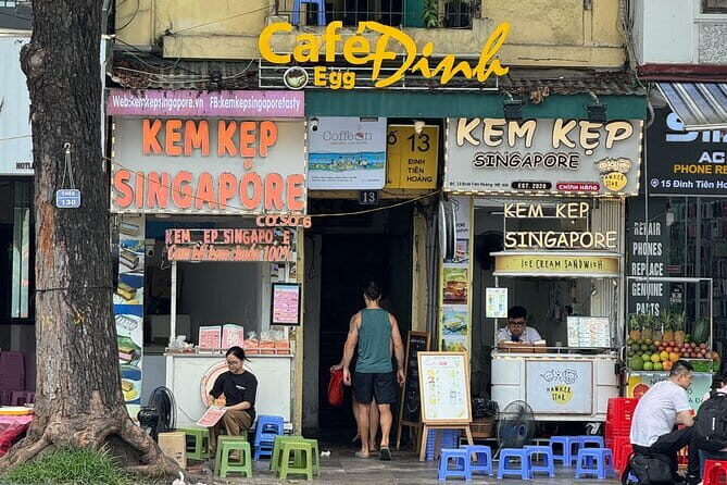 Self-Guided Walking Tour of Hanois Hoàn Kim Lake - Who Will Love This Tour?