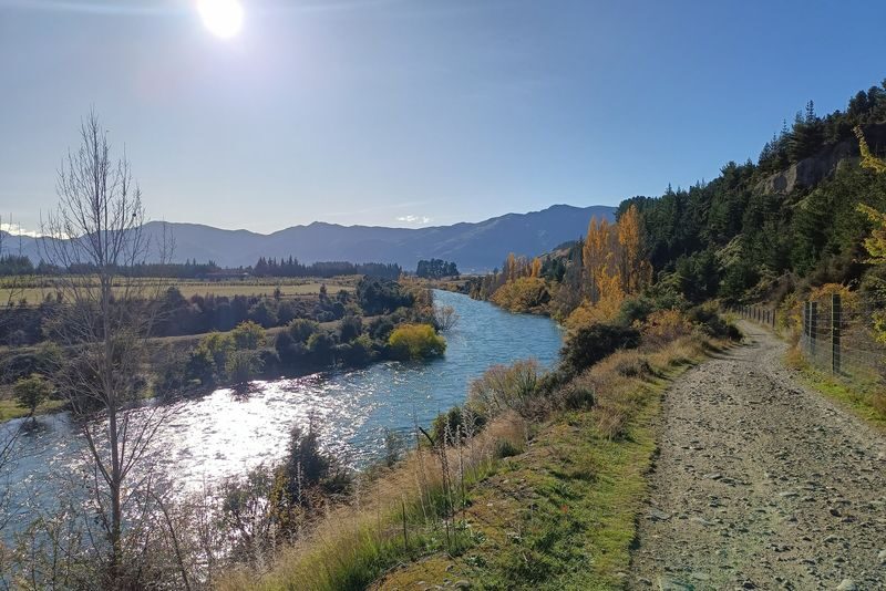 Self-Guided Wanaka and Hawea Bike Trails Experience - Regular bike or e-bike?