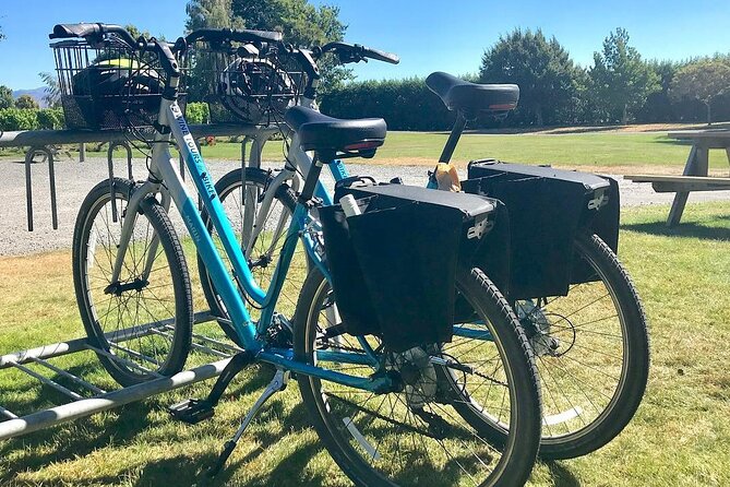 Self-Guided Wine Tours by Bike With Steve & Jo in Marlborough - Step-Thru Bikes and Equipment