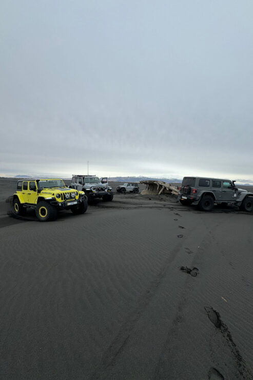 Selfdrive Tour to the Vally of Thousend River & Black Beach - Experience Details