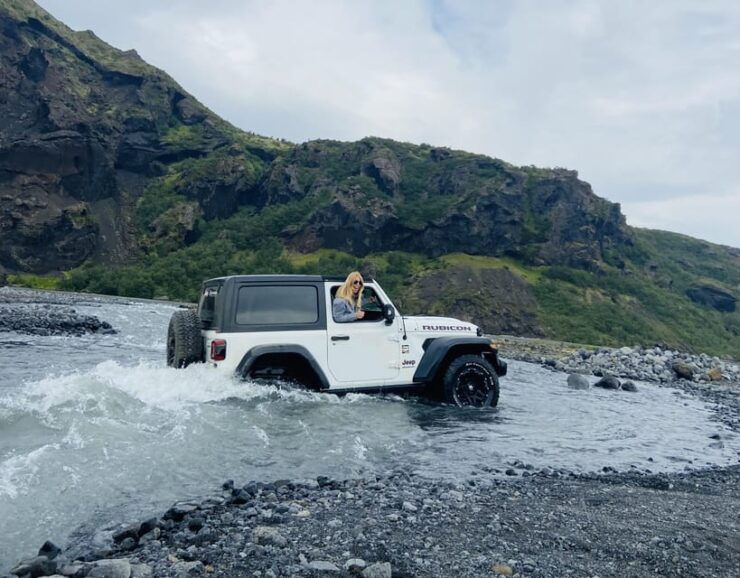 Selfdrive Tours to Landmannalaugar With a Professional Guide - Inclusions