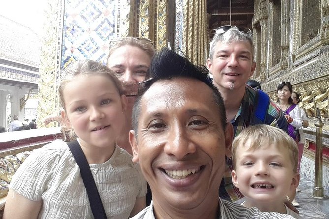 Selfie City Hunt - Self Discovery of Amazing Bangkok - Indulging in Bangkoks Culinary Delights