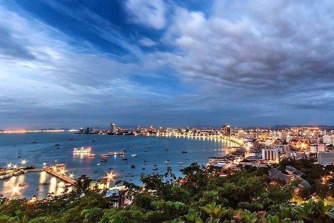 Selfie City & Temple Tours of Pattaya by Songthaew (Local Taxi of Pattaya) - Tour Highlights
