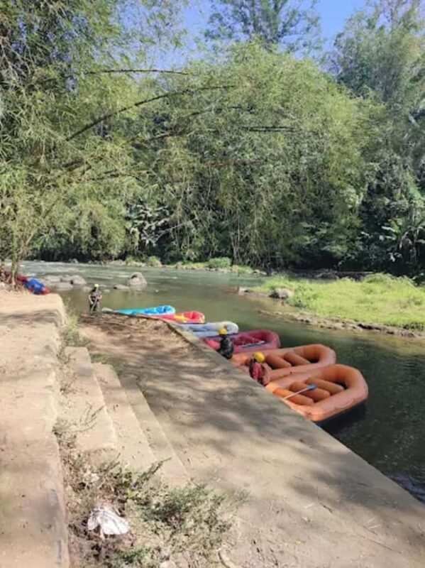 Selogriyo Temple Adventure:Rice Field Trek&Elo River Rafting - FAQ