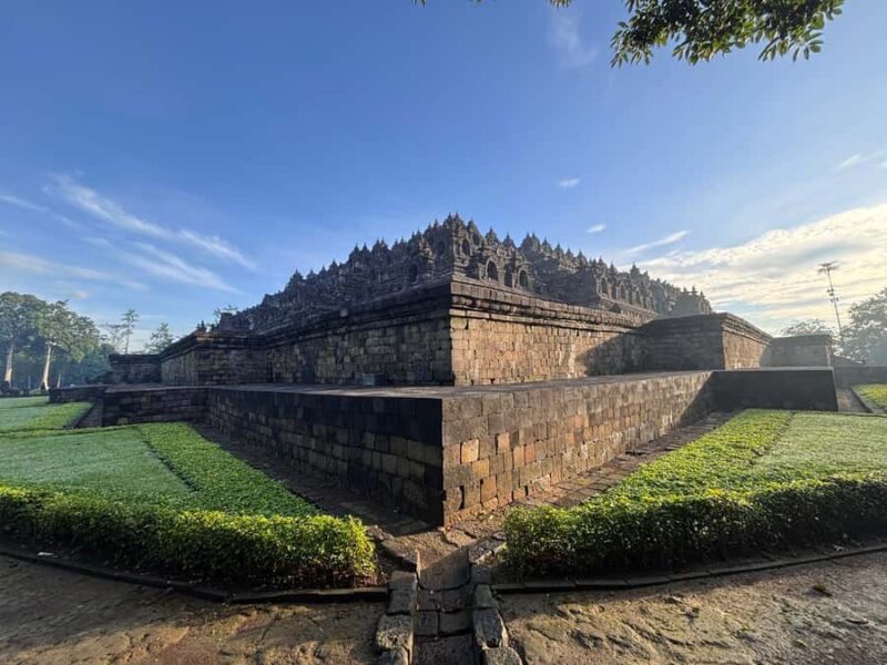 Semarang: Borobudur Private Day Tour Drop Off At Yogyakarta - The Sum Up