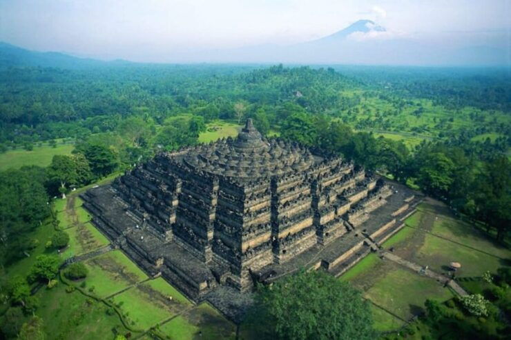 Semarang City Tour - Borobudur - Yogyakarta Trip/ Drop Off. - Inclusions and Exclusions