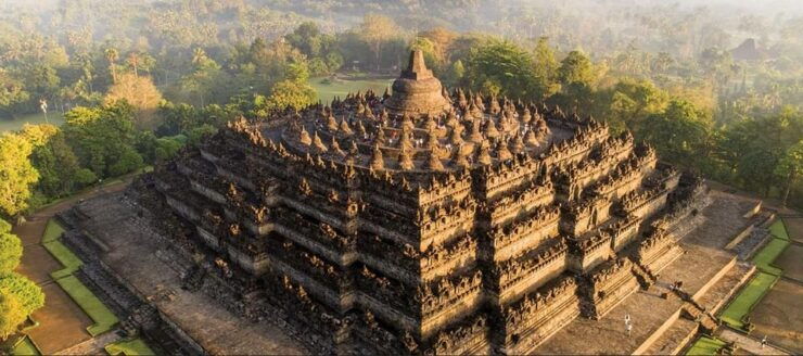 Semarang: From Semarang Port to Borobudur - Itinerary Details