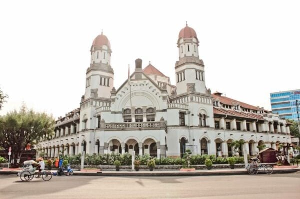SEMARANG: LAWANGSEWU/SAMPOOKONG/OLD TOWN SIGHTSEEING - Questions You May Have
