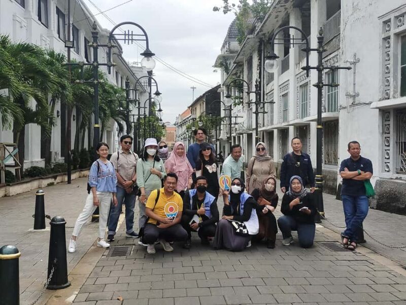 Semarang: Old Town Walking Tour With Local Storytelling - Good To Know
