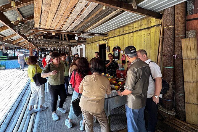 Semenggoh Orangutan and Annah Rais Longhouse - Who Will Love This Experience?