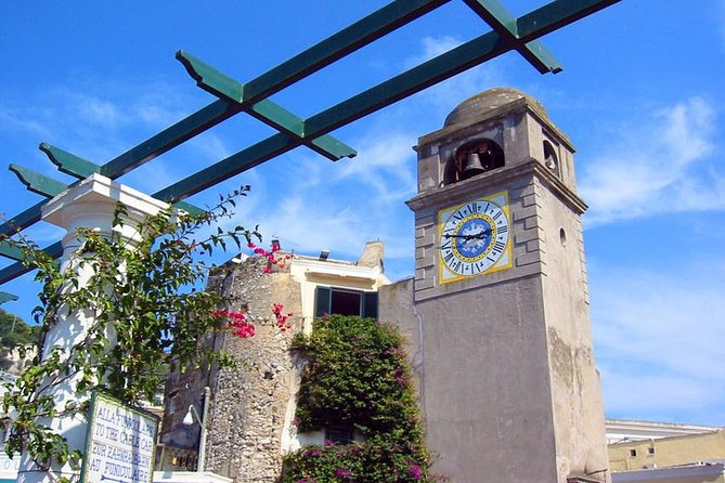 SEMI - PRIVATE: Capri Boat Tour With Transfer by High Speed Train From Rome - Exploring Capris Highlights