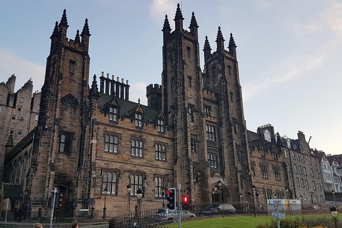 Semi-Private Edinburgh City Walking Tour With a Local Expert Guide - Tour Highlights