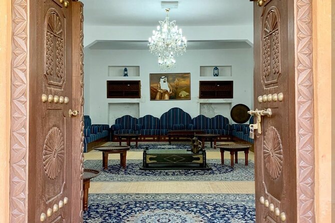 Semi-Private Full-Day Al Ain Cultural Tour From Dubai With Lunch - Lunch and Dining Options