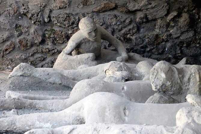 Semi-Private Guided Tour and Pompeii Ticket Priority Entrance - Directions to Pompeii