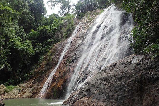 Semi-Private Koh Samui Island for Cruise Ship Visitors Aboard Air-Conditioned Minivan - Local Cuisine and Dining Options