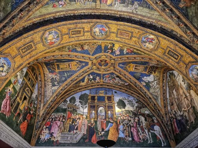 Semi-private Tour of the Vatican Museums - Art and Cultural Exploration