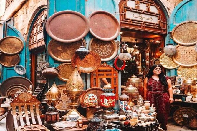 Semi-Private Tour to Pyramids, Sphinx, and Museum From Hurghada - Tour Logistics and Specifics