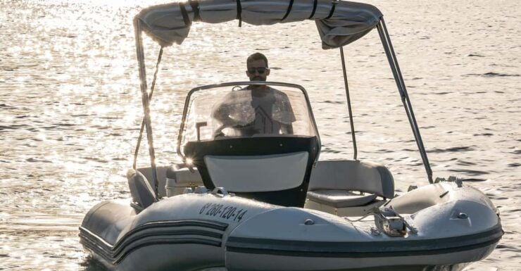 Semi-Rigid Boat Rental Zodiak NZO-600 - Good To Know