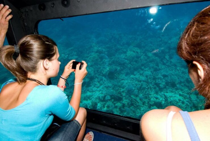 Semi Submarine and Hurghada City Tour With Transfer - Experience Highlights