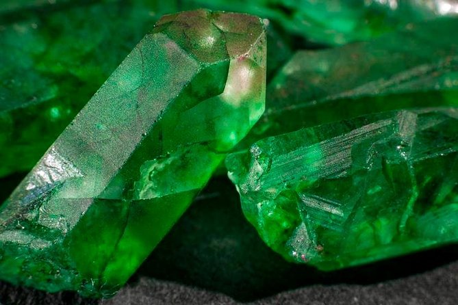 Semiprecious Gemstones Shopping Tour With Hotel Pickup and Drop-Off - Logistics and Pickup Points