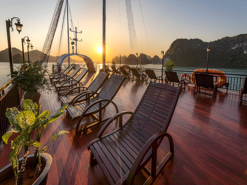 Sena 2D1N Cruise: Ha Long Bay & Lan Ha Bay - Who will get the most from this cruise