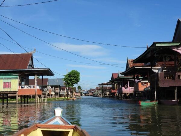Sengkang: Tempe Lake Floating House Boat Tour With Transfer - Important Restrictions