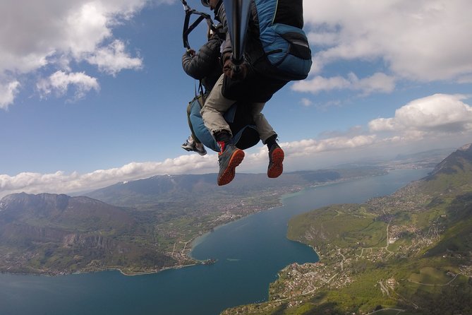 Sensation Paragliding Flight Over the Magnificent Lake Annecy - Additional Information and Directions