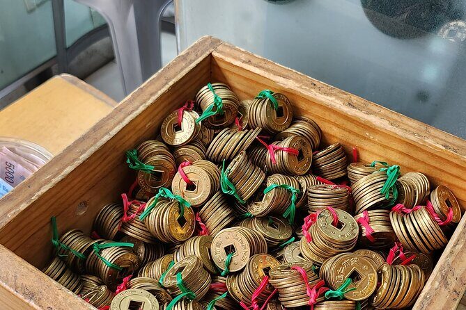 Seochon Hanok Village With Tong-In Market Food Tour - Good To Know