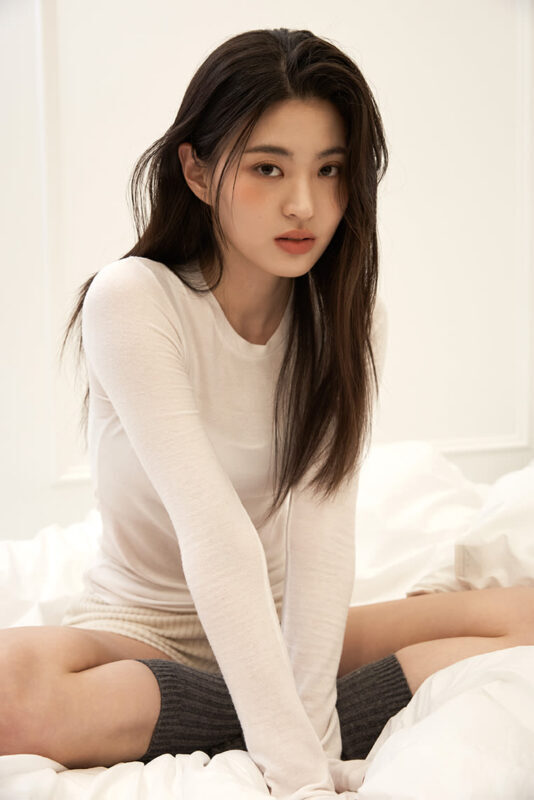 SEORAE STUDIO _ 서래스튜디오: K-Style Photo Shoot Experience in Seoul - Choosing a profile portrait or a snap-photo package