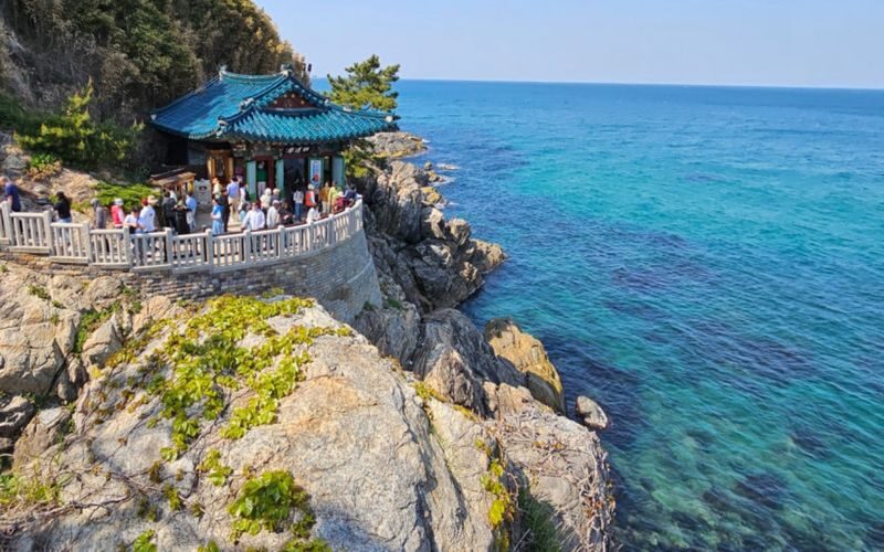 Seoraksan National Park & Naksansa Temple Sightseeing Tour - The ride east from Seoul