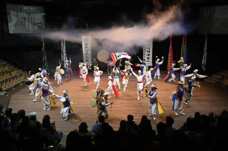 Seoul: Anseong UNESCO Performance/Kimchi Making One Day Tour - Namsadang Baudeogi Performance Tour