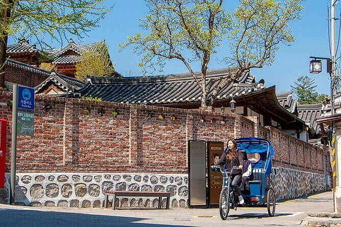 Seoul Bukchon Heritage Tour with Pedicab and Workshop - Good To Know