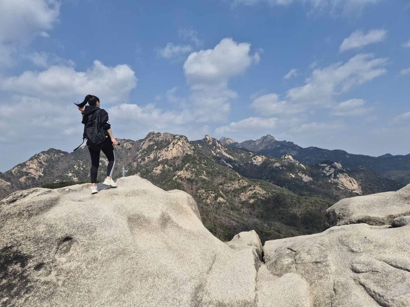 Seoul Bukhansan Half-Day Small Group Hiking Tour - Bibong’s optional scramble