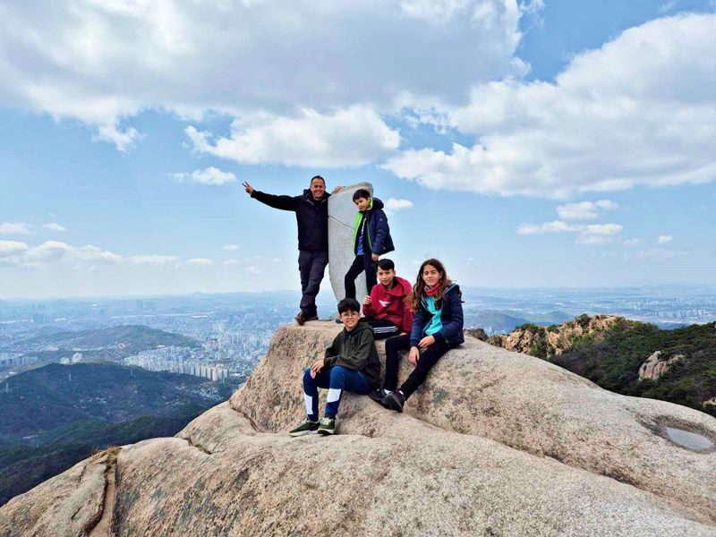 Seoul Bukhansan Half-Day Small Group Hiking Tour - Is the price worth it?
