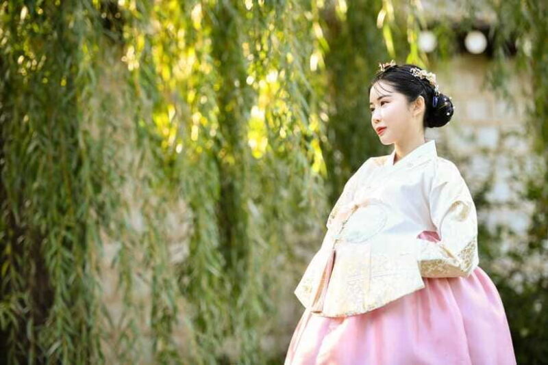 Seoul: Changdeokgung Hanbok Experience at Hanboknam - Who Should Consider This Experience?