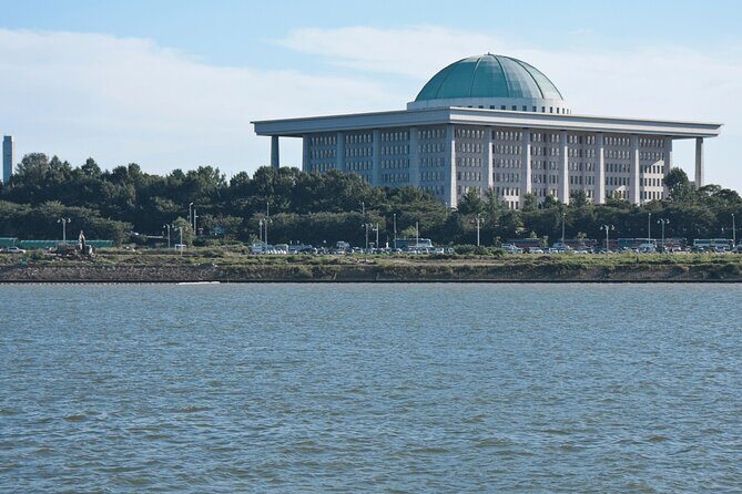 Seoul Cherry Blossom and Hanok Experience Private Car Tour - Who Is This Tour Best For?