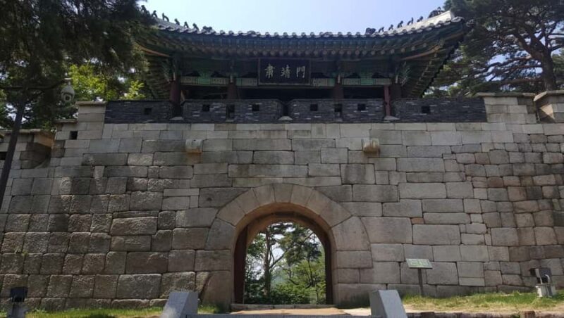 Seoul City Wall Trekking Tour - A Deep Dive into the Seoul City Wall Trekking Tour
