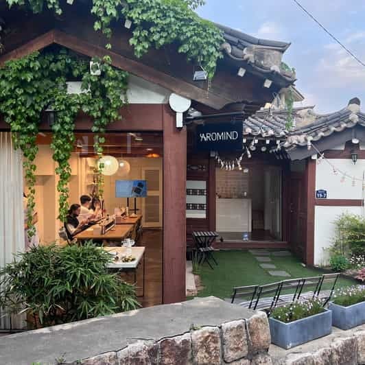 Seoul: Create Your Own Natural Perfume With a Perfumer - Perfume Creation Process