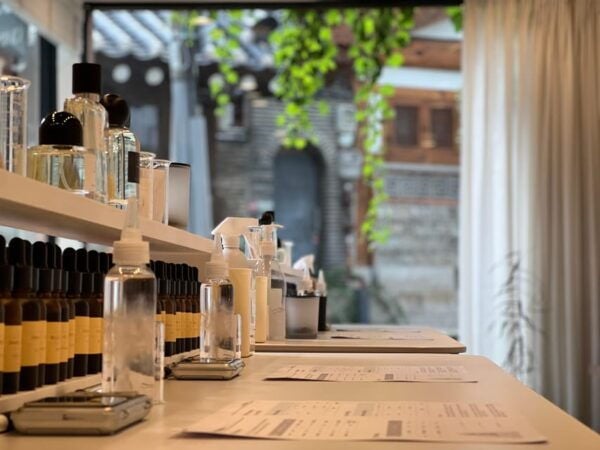 Seoul: Create Your Own Natural Perfume With a Perfumer - How to Get There