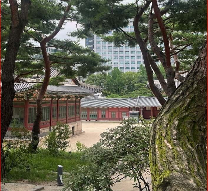 Seoul: Deoksugung Palace Heritage Walking Tour - @Meta Description:  