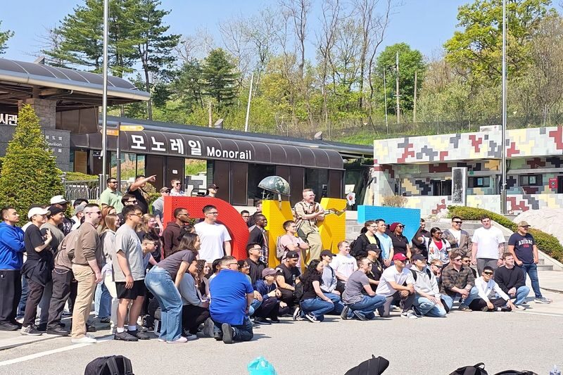 Seoul DMZ One-Day Tour with North Korea Experience Hall - A border visit that makes history tangible