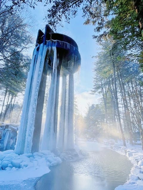 Seoul : Eobi Valley, Nami Island, France & Italian Village - Eobi Ice Valley Experience