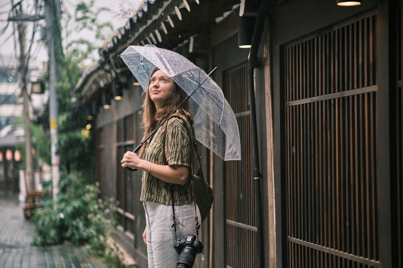 Seoul Golden Hour Photography Tour with Historian Guide - Sewoon brings Seoul’s working past into view
