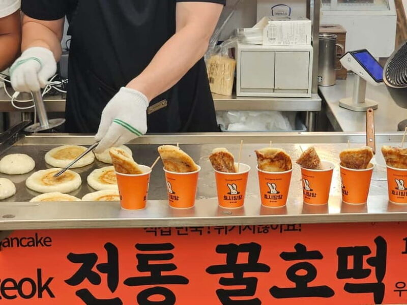 Seoul: Guided Food & Market Tour with 8+ Tastings - Authentic Local Guides Making the Difference