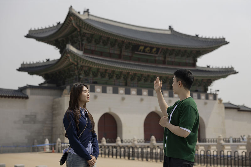 Seoul Gwanghwamun Square Half-Day Small Group Historical Tour - Key points