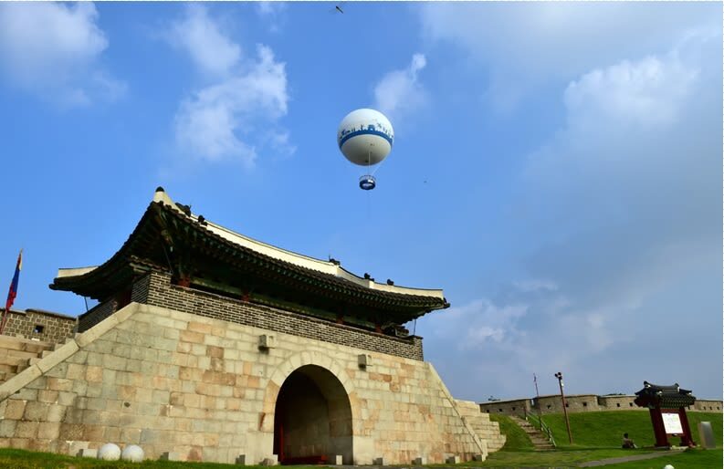 Seoul Gwangmyeong Cave & Everland Full-Day Tour with Tickets - What to know before you book