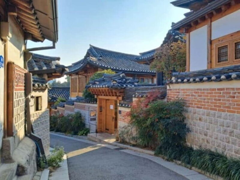 Seoul: Gyeongbokgung, Lotte Tower & Gangnam Trendy Day Tour - Frequently Asked Questions