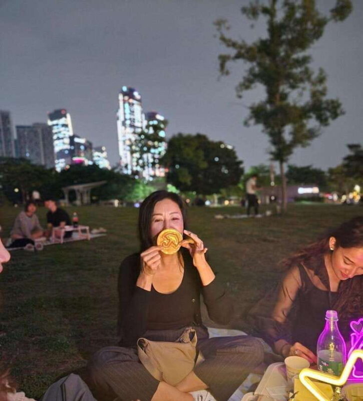 Seoul: Han River Night Picnic & Games with Cruise - What to Expect and How It Unfolds